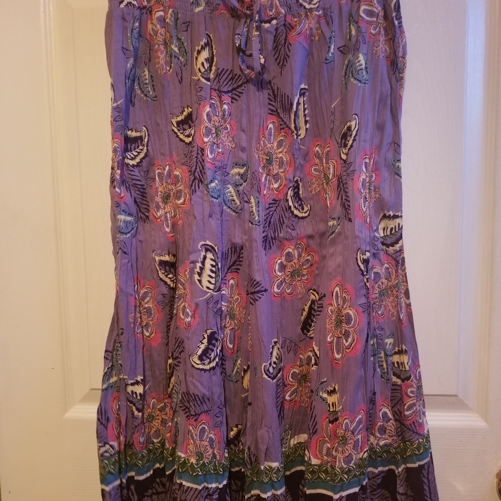 Skirt - Picture 2 of 2